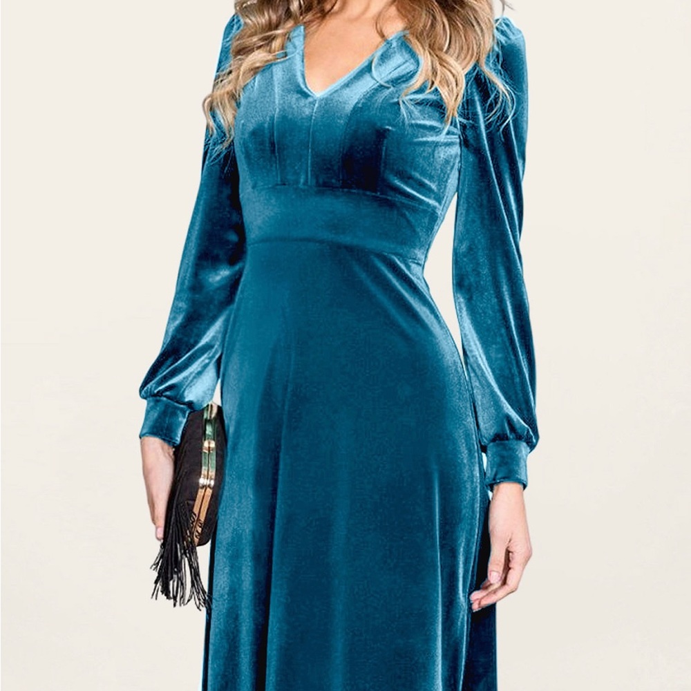 Emerald Green Velvet Long Sleeve Maxi Dress